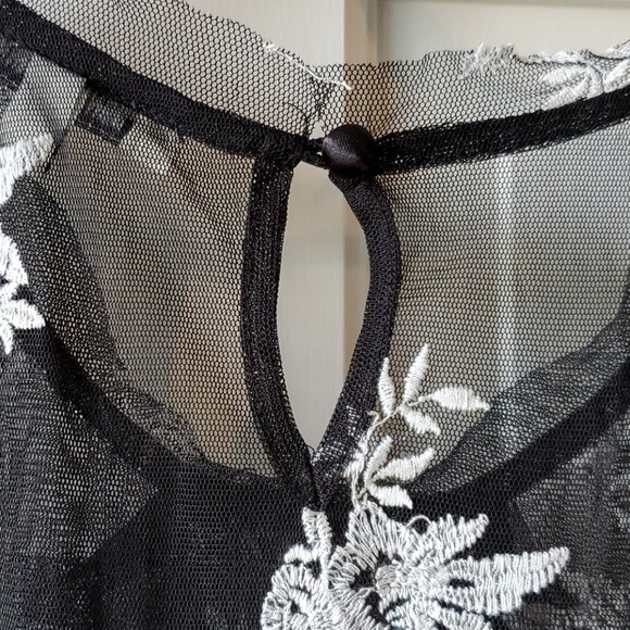 DANIEL RAINN EMBROIDERED SHEER FLORAL MESH SLEEVELESS TOP SMALL - Picture 9 of 9